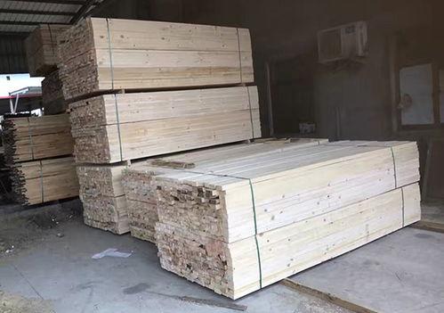 日照旺(wang)源木材加(jia)工廠 專(zhuan)業(ye)供(gong)應輻(fu)射(she)松建築木方(fang)與(yu)優質建築木方(fang)
