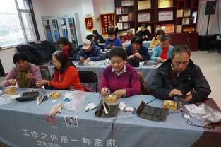 魅(mei)力社(she)區丨方寸之(zhi)間(jian)，金(jin)石華(hua)彩(cai) 八家社(she)區篆刻(ke)藝(yi)術體驗活(huo)動圓滿舉(ju)辦